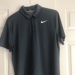 Men’s Nike golf shirt dark gray